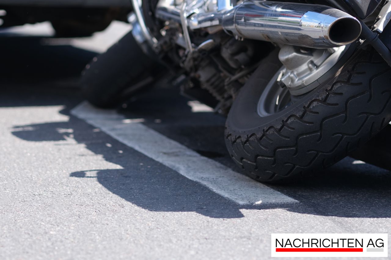 Schockmeldung: Motorradfahrer flüchtet nach Unfall in Osthessen!