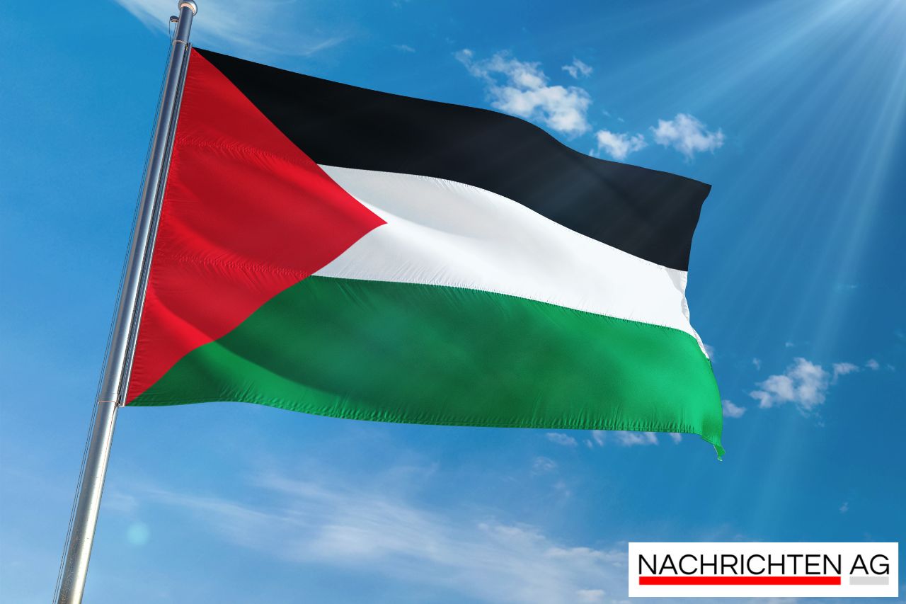 Graffiti-Angriff auf Kaulbachschule: 5.000 Euro Schaden und politische Parolen!