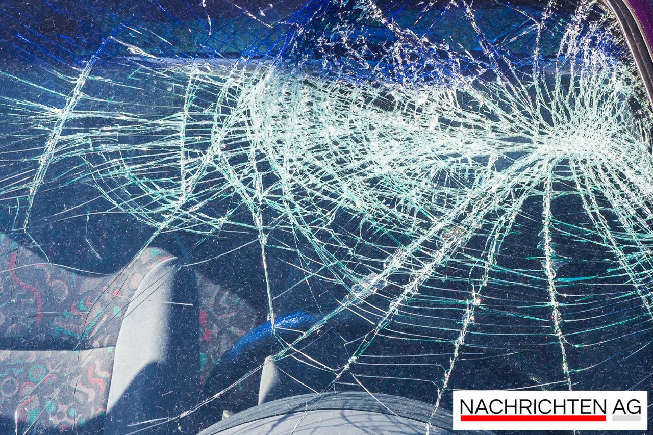 Tragischer Unfall zwischen Frankenberg und Somplar: Zwei Frauen tot